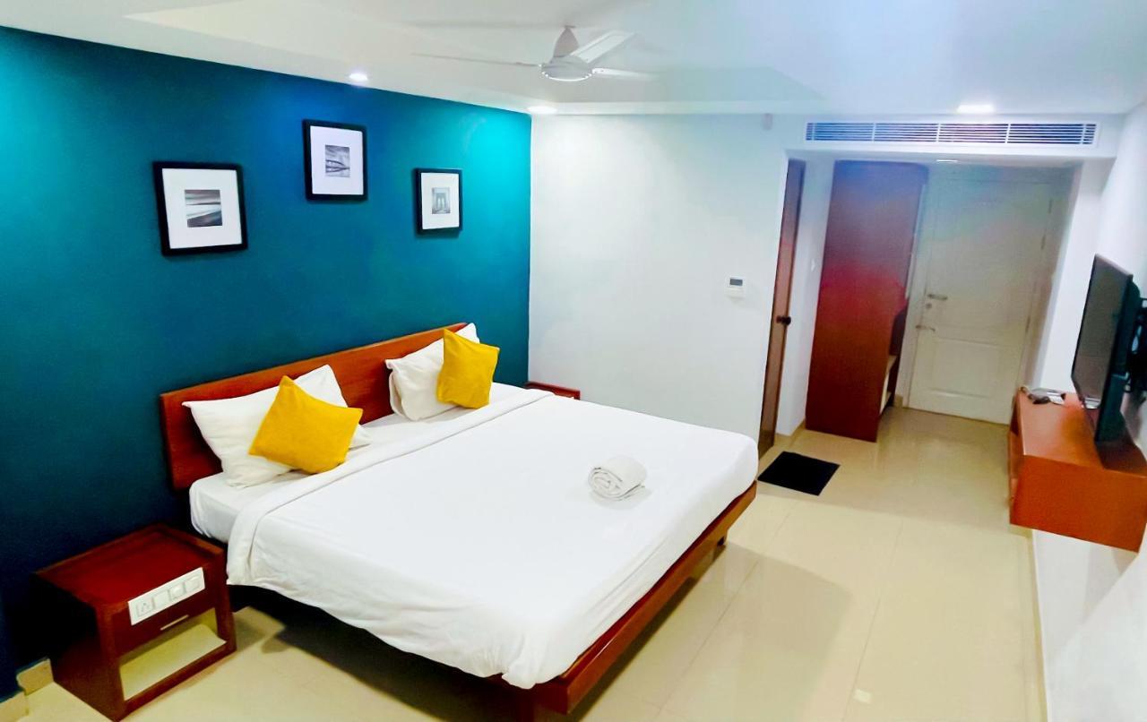 The Reach Hotel Kochi Dış mekan fotoğraf