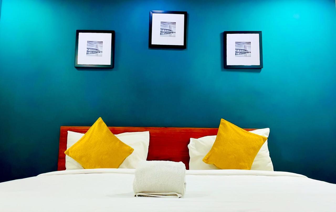 The Reach Hotel Kochi Dış mekan fotoğraf