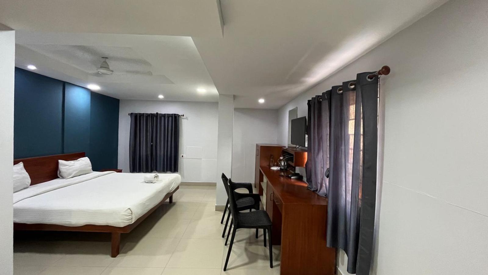The Reach Hotel Kochi Dış mekan fotoğraf